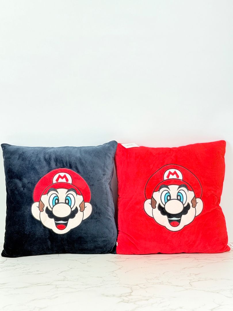 ALMOHADA MARIO 40CM 