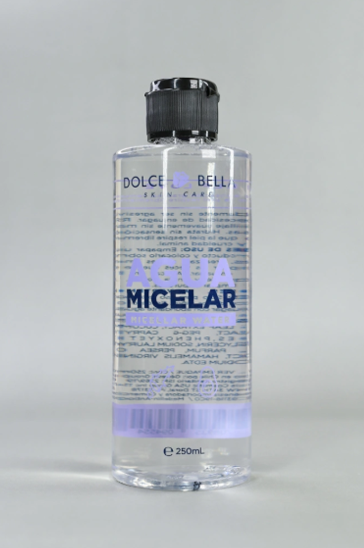 Agua micelar