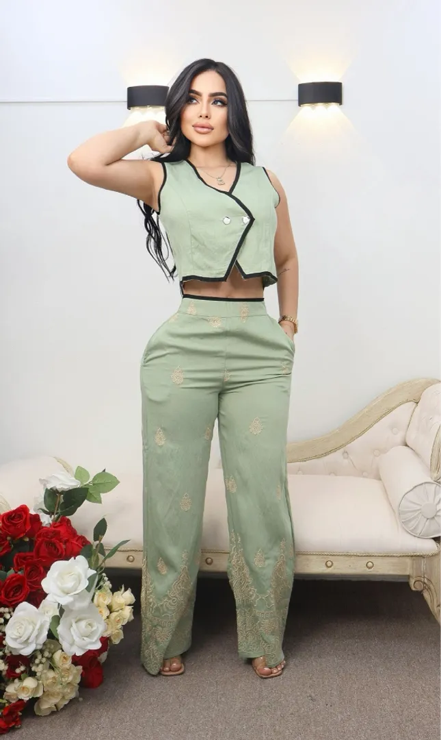 CONJUNTO BORDADO 