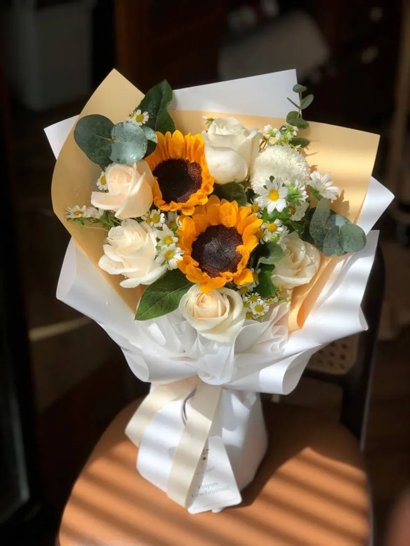 Rosas con girasoles