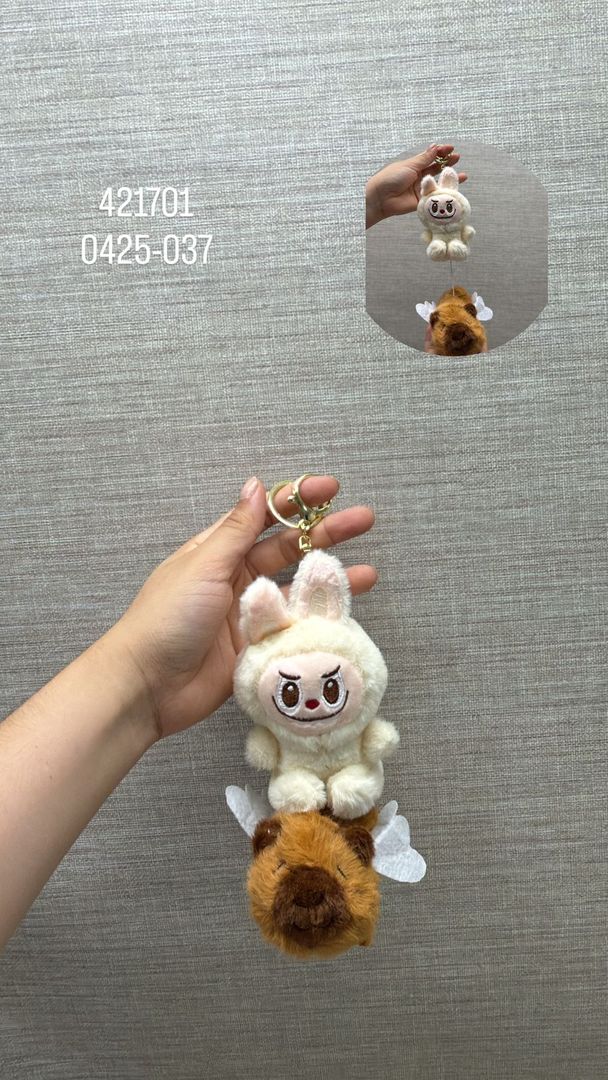 LLAVERO LABUBU/CAPIBARA (CREMA) 