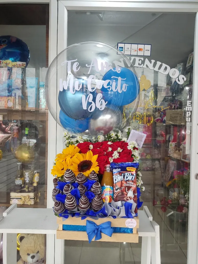 Box frutillas y rosas