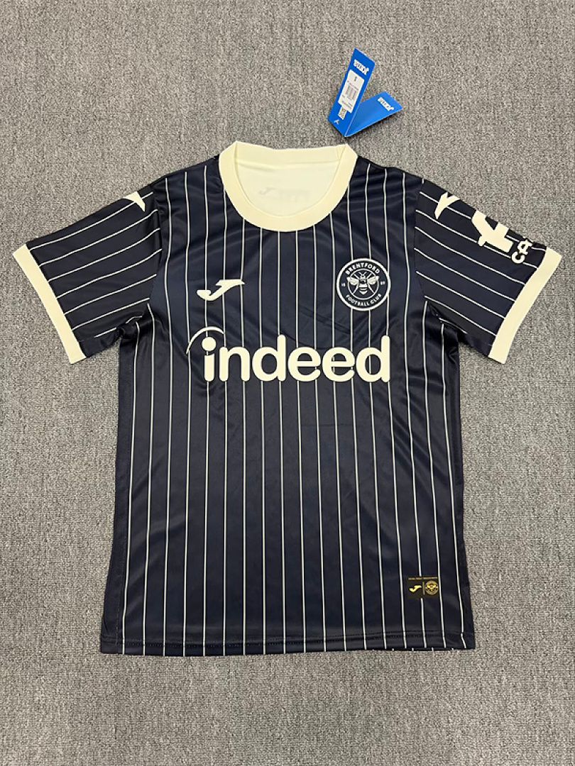 Brentford 2026-27 Manga Corta Fan
