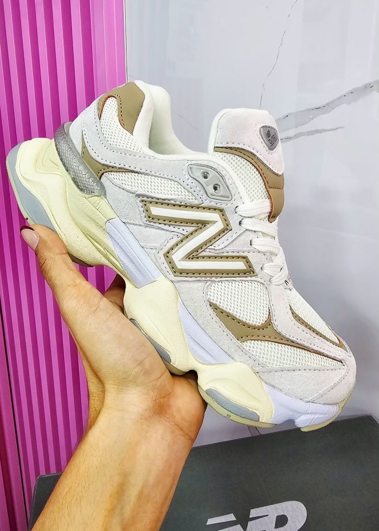 NEW BALANCE 9060 CREMA