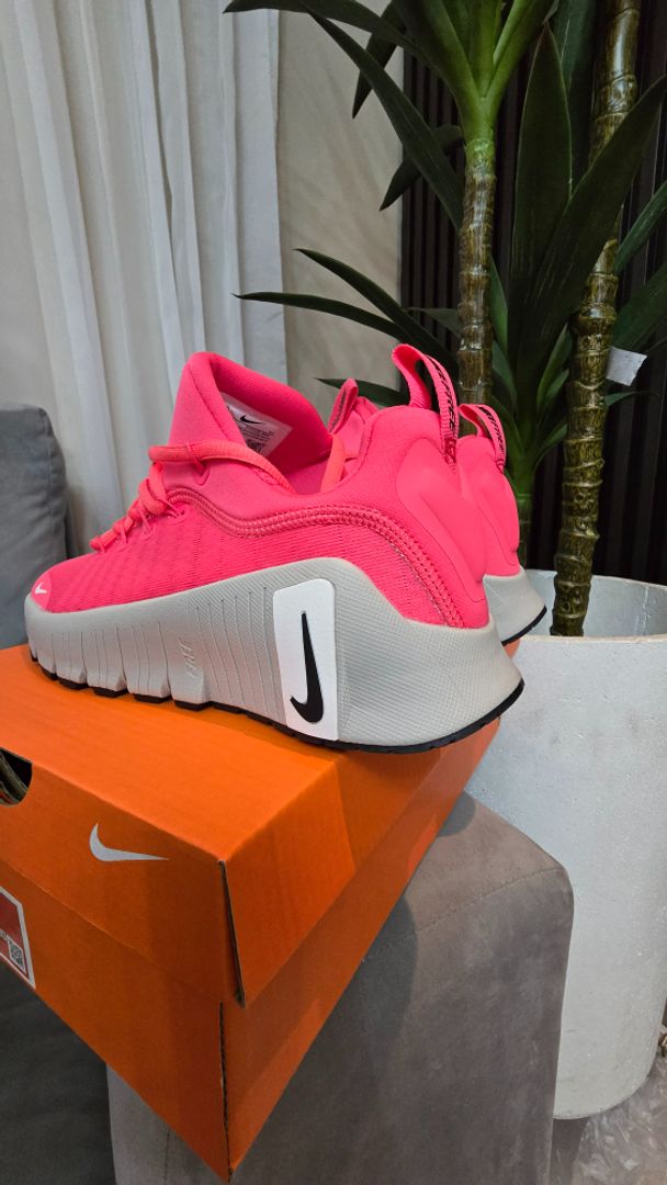 Nike FREE METCON 6 PINK