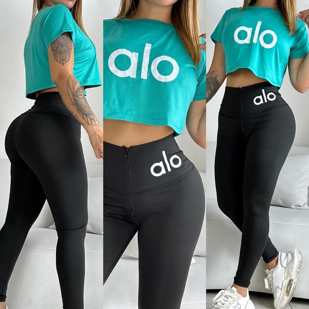 SET DE LEGGUINS + CAMISETA ESTAMPADA