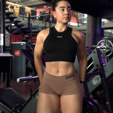 SET CROP TOP NEGRO + BOOTY SHORT MOKA - imagen 1