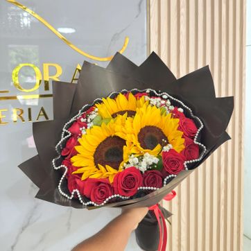 Imagen del producto ROSAS Y GIRASOL