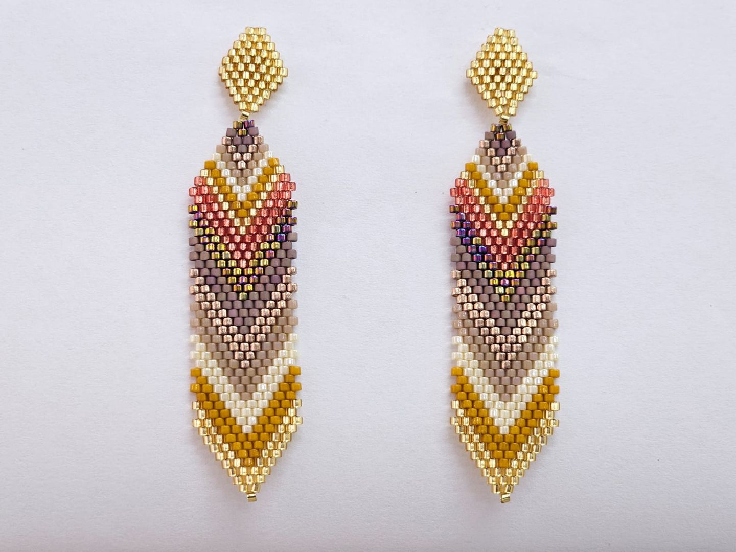 Arete Rectángulo Dorado Miyuki