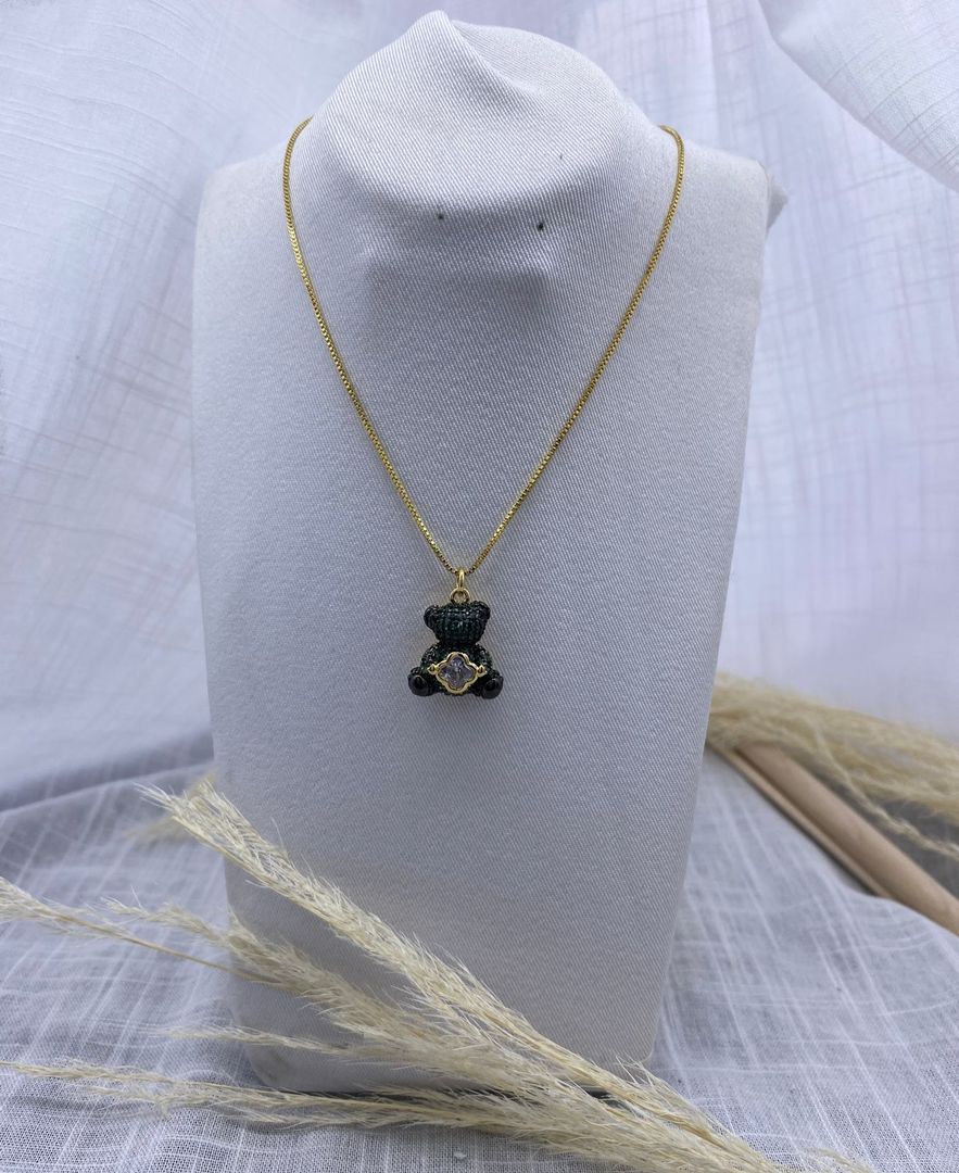 Cadena oso, verde oscuro, dorado, covergold 