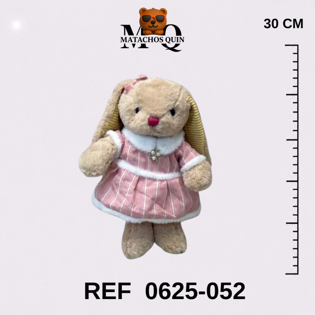 COLECCIÓN DE CONEJITOS CON ROPA