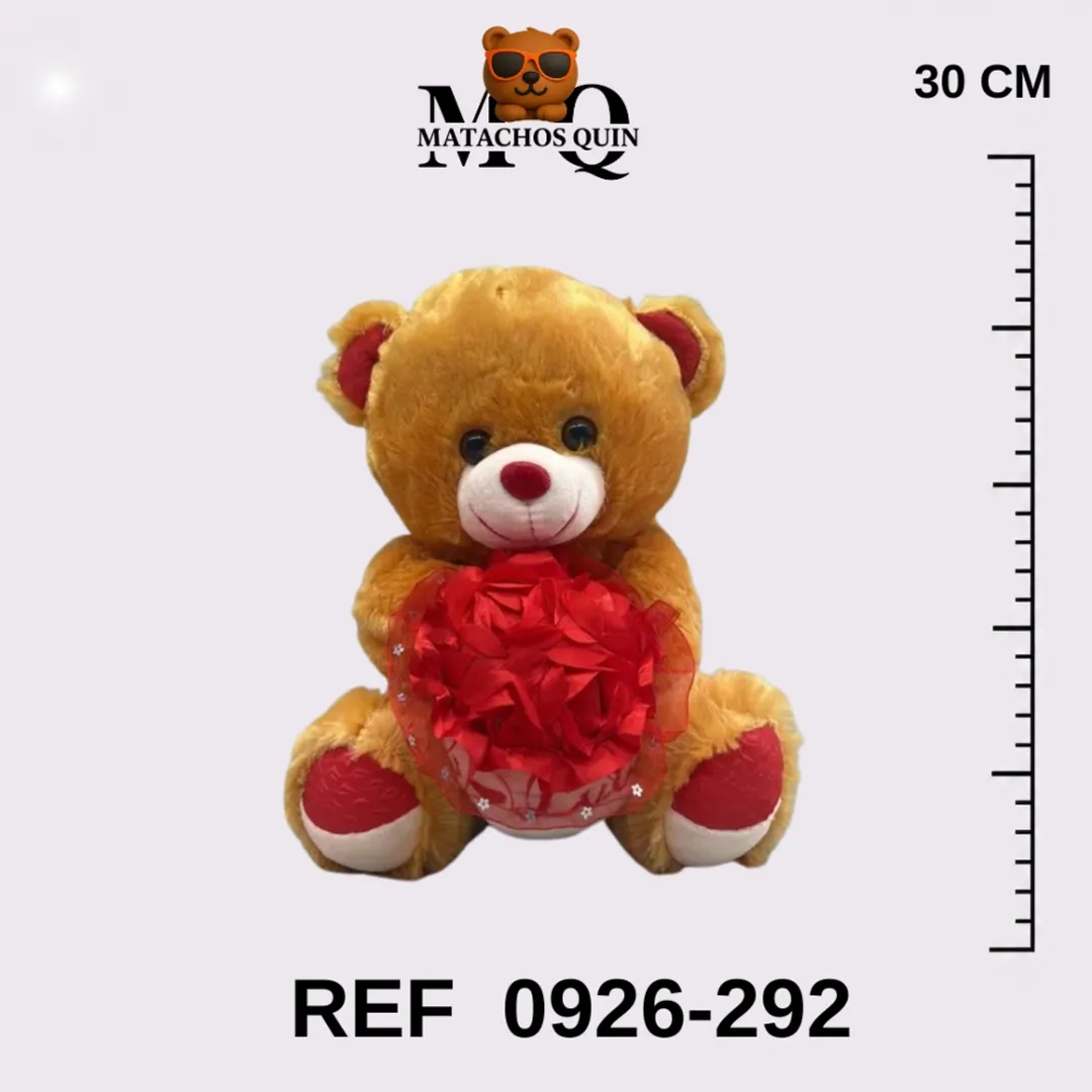 OSO SURTIDO CON BOUQUET DE ROSAS