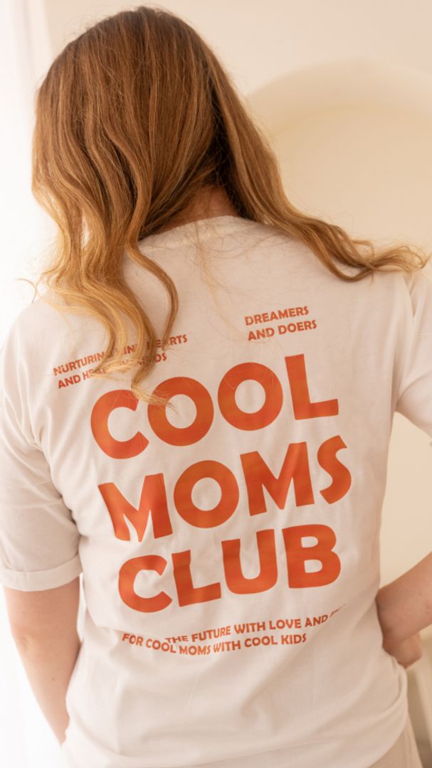 CLUB MOM
