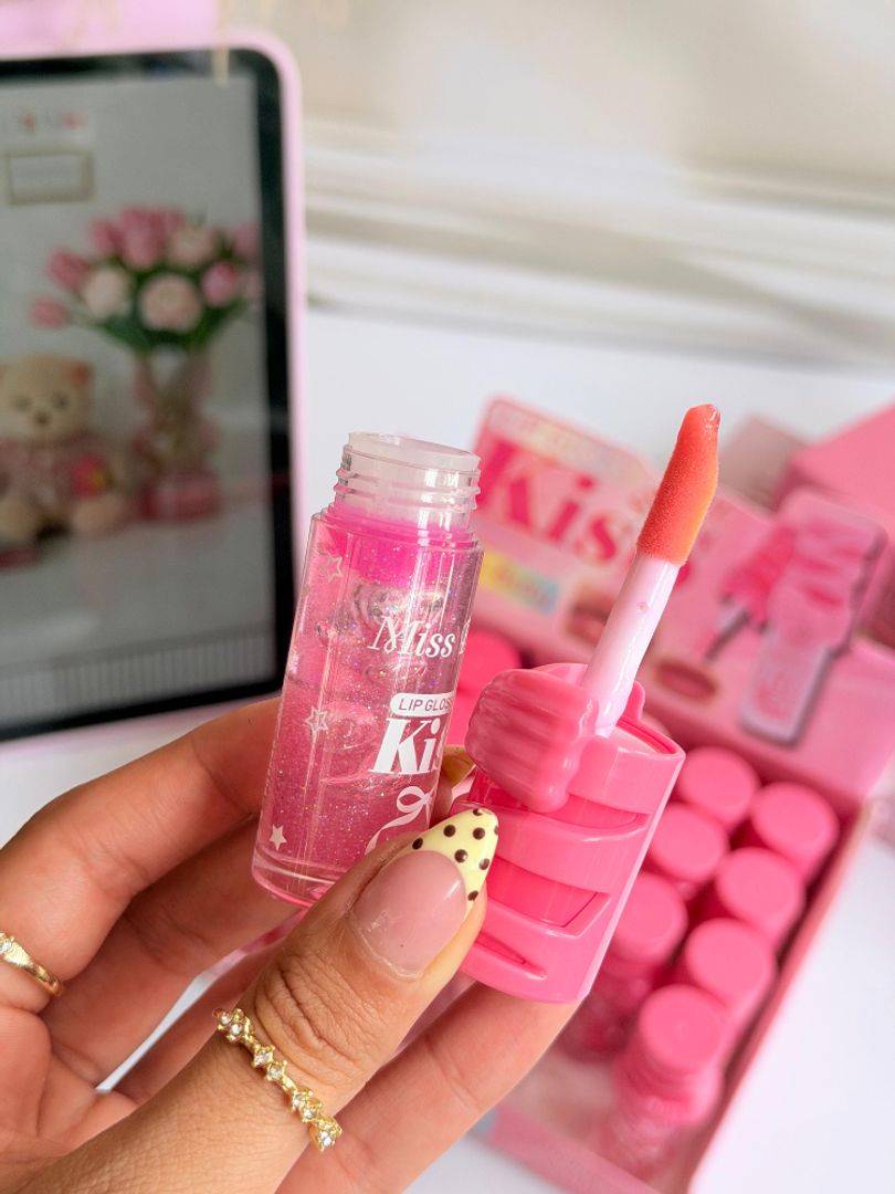 GLOSS KISS BETTY