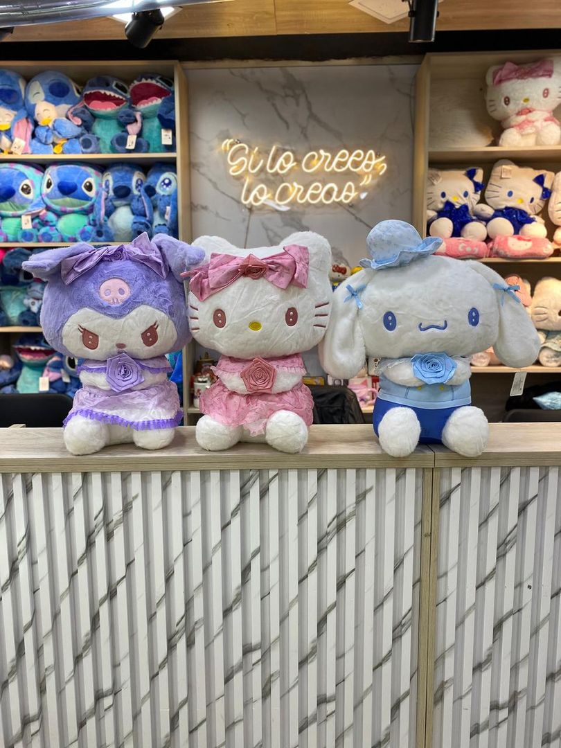 FAMILIA SANRIO V3 45cm