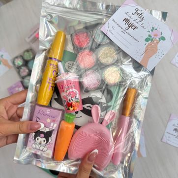 Combo día de la mujer maquillaje  - imagen 1