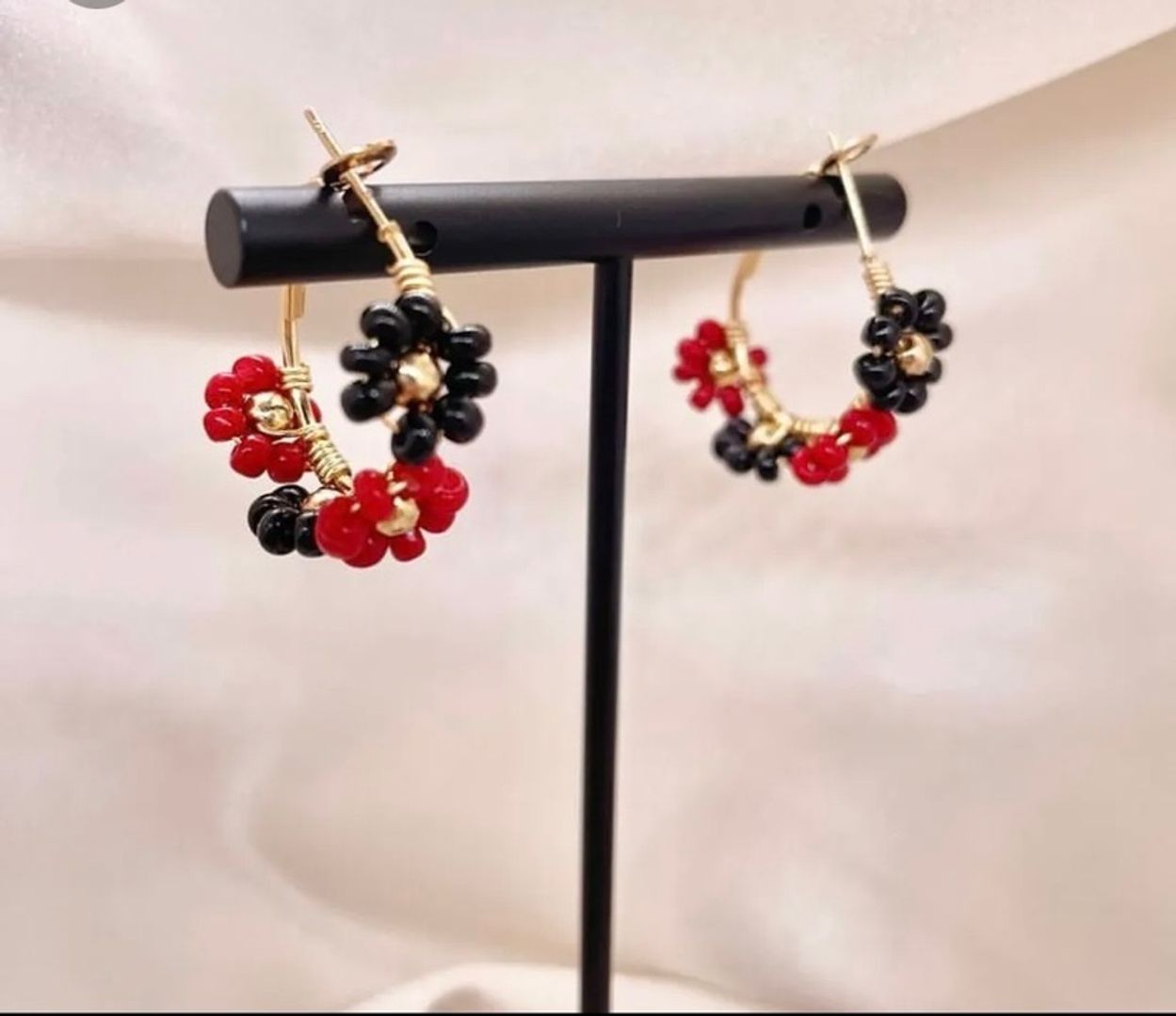 CANDONGAS FLOR ROJO-NEGRO