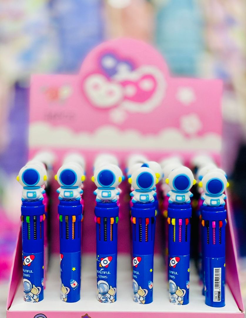 ESPERO DONA Y ASTRONAUTA