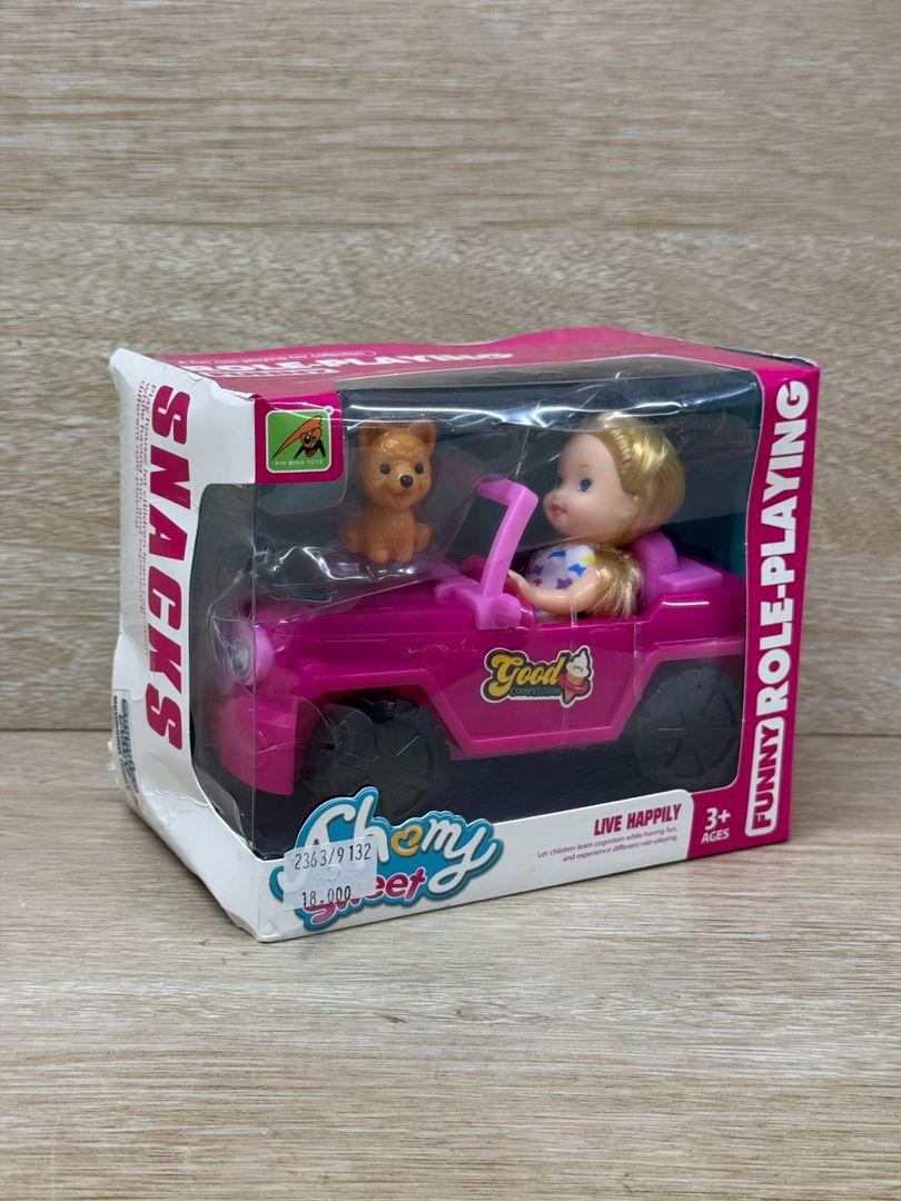 2363 MUÑECA EN CARRO 