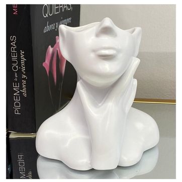 Imagen del producto Adorno de resina blanco.