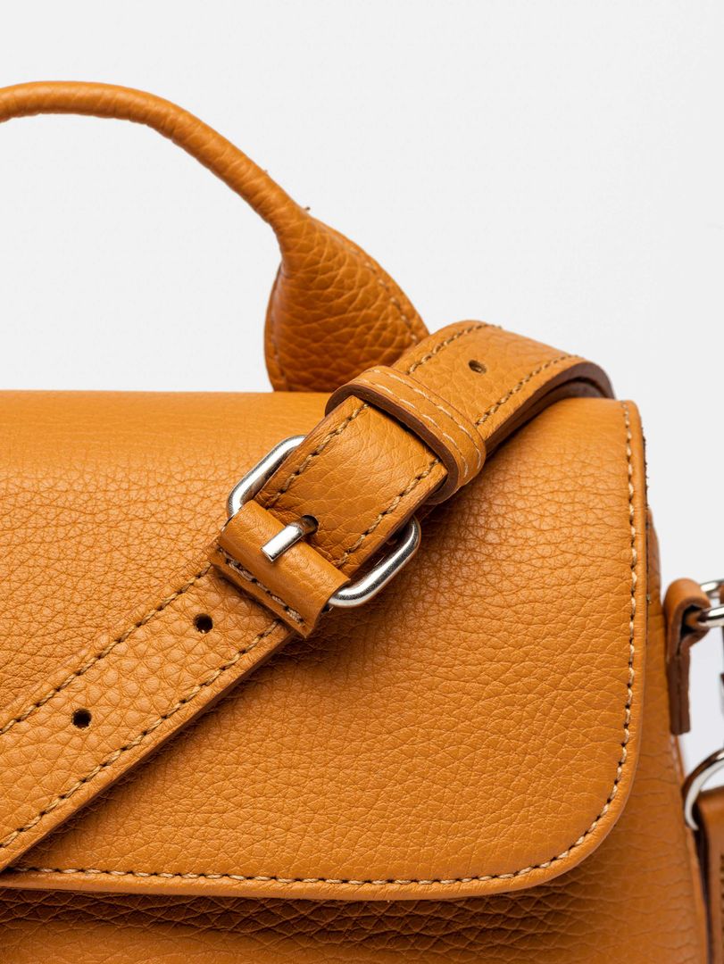 CARTERA MISS DAISY MARRÓN CUERO GRANEADO