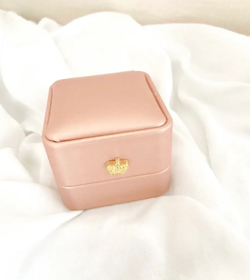 CAJA ANILLO CUERO ORO ROSA