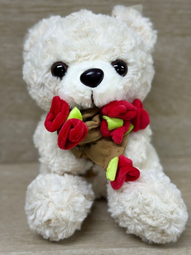 000 OSO CON ROSAS