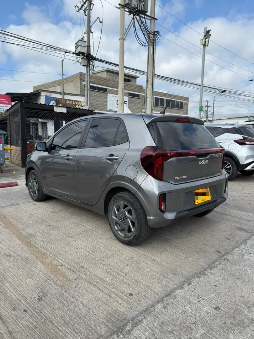KIA PICANTO AUTOMATICO ZENITH 2025