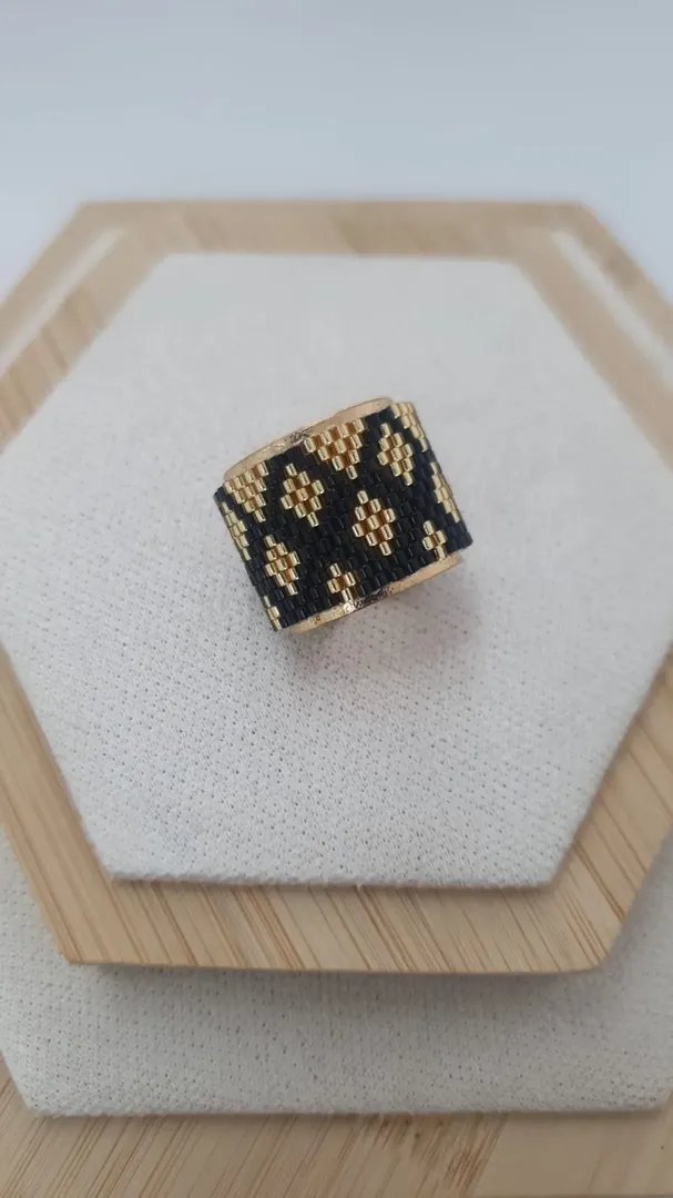 Anillo adhar