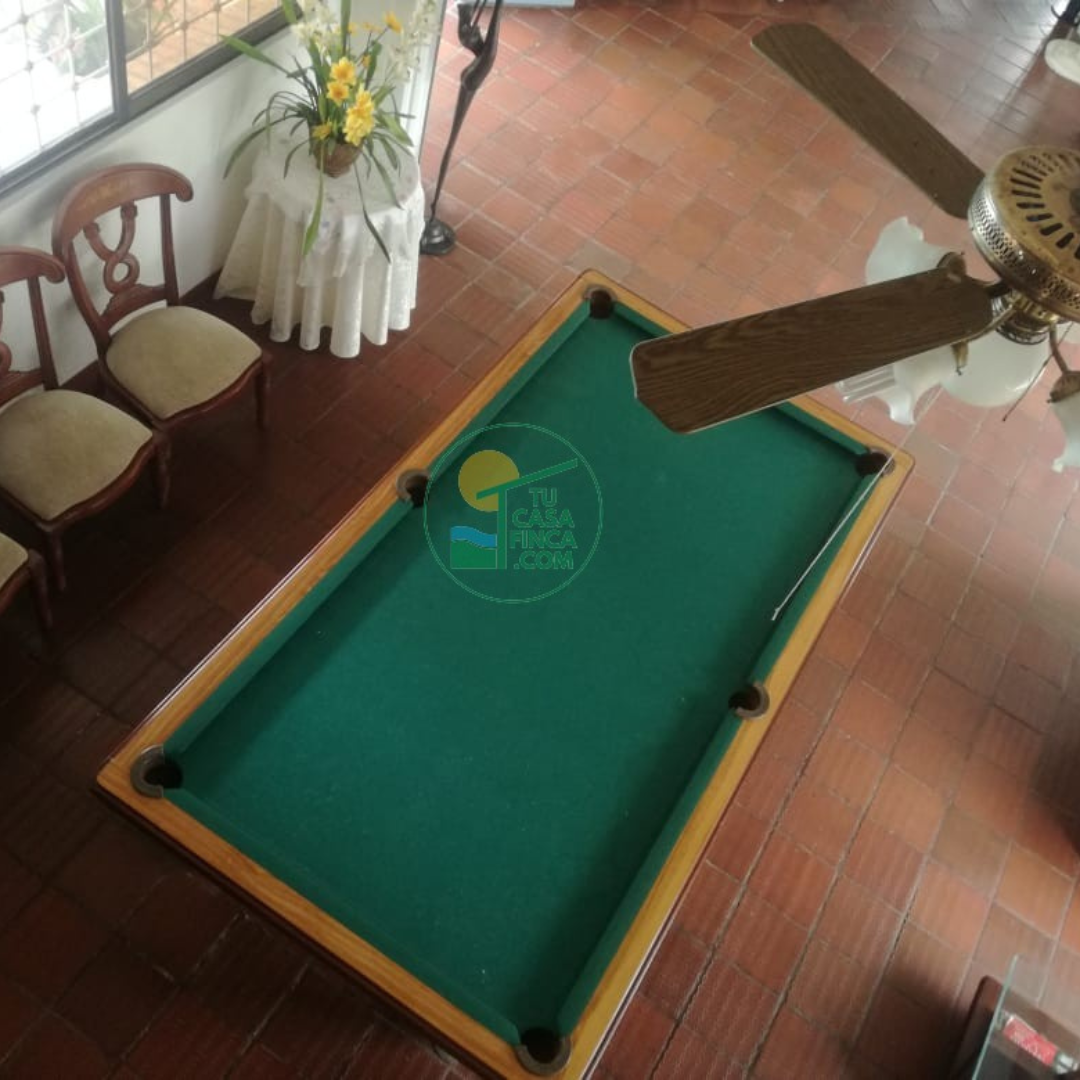 MELGAR | 10| 12 PERSONAS