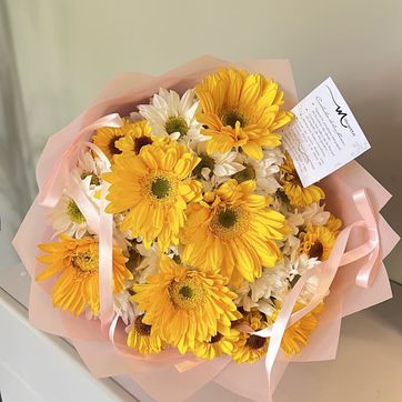 Imagen del producto Gerberas y margaritas