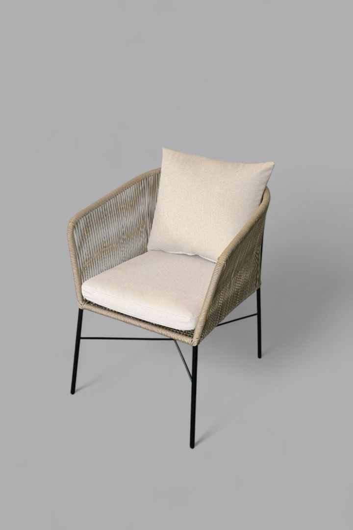 SILLA CÚBICA PARA COMEDOR O AUXILIAR 