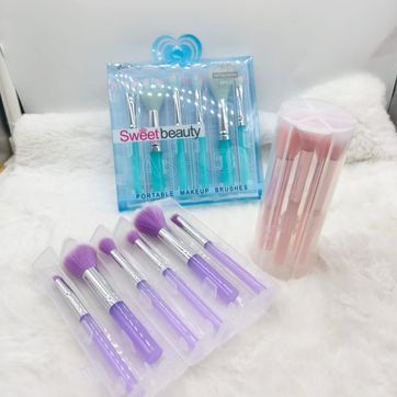 Imagen del producto KIT BROCHAS CON ESTUCHE 