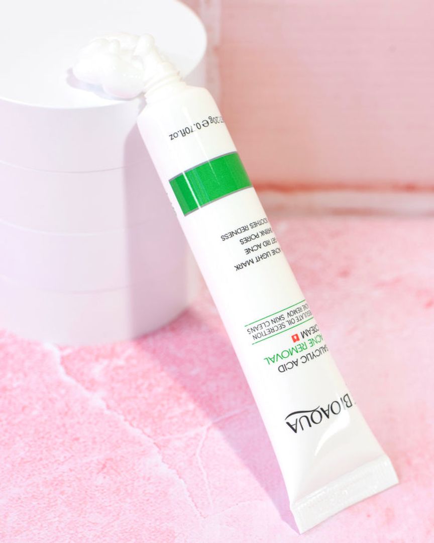 Crema puntual ácido salicílico reduce imperfecciones