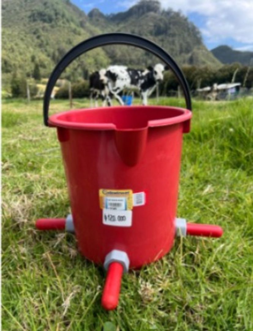 BALDE NODRIZA PARA TRES TERNERAS