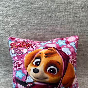 Imagen del producto COJIN DE SKYE  CON PATICAS 