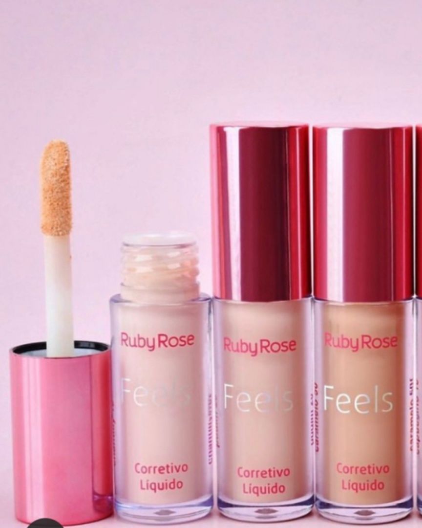 Corrector Feels Ruby Rose 