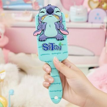 Cepillo stich suave y delicado con tu cabello  - imagen 1