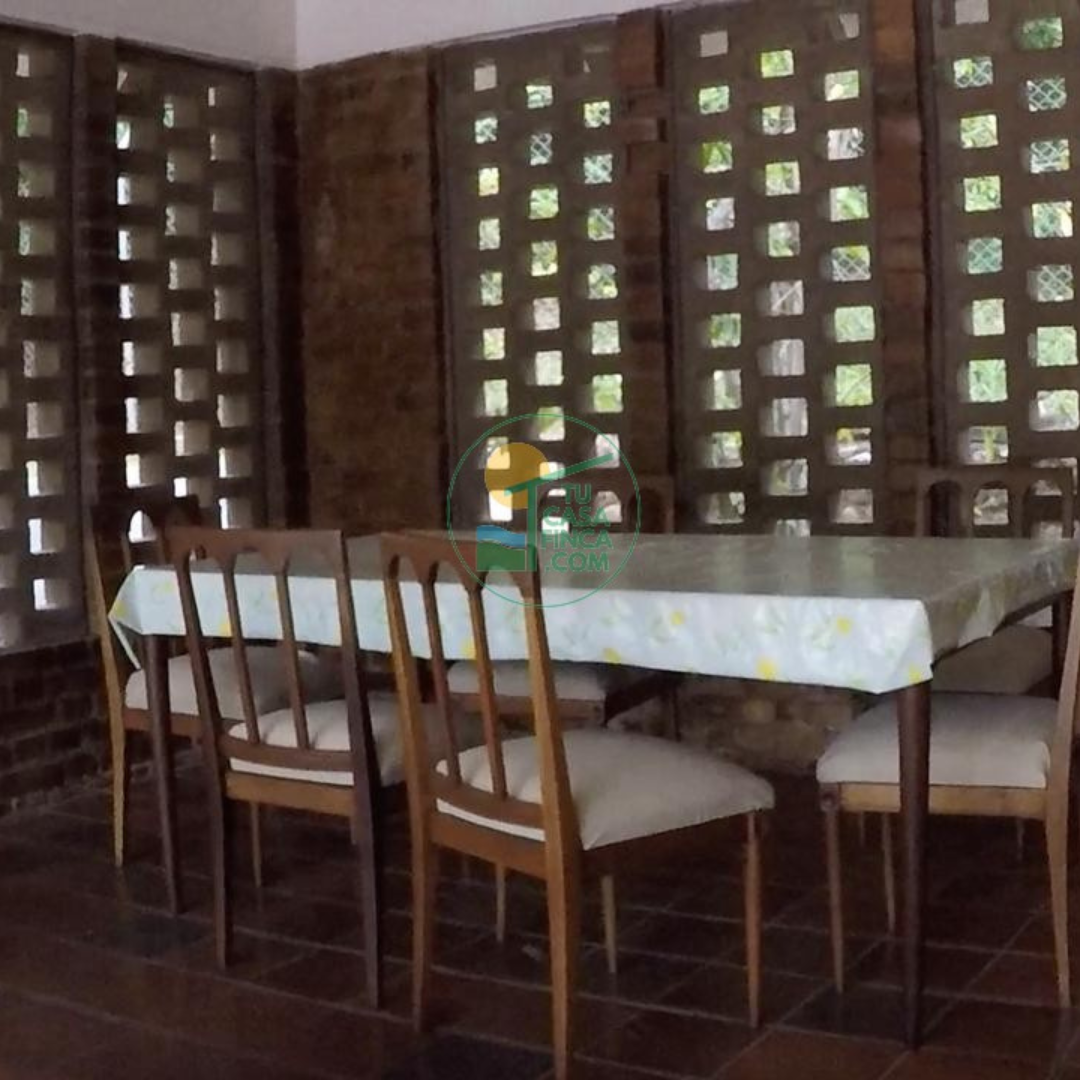 MELGAR |10|12 PERSONAS