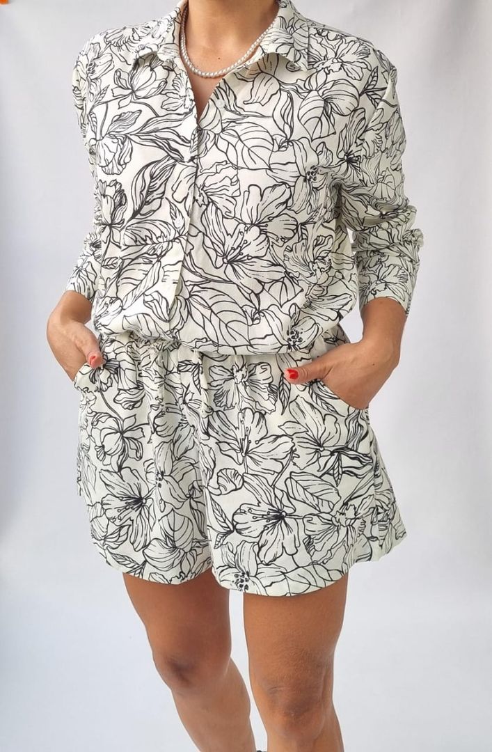 SET SHORT FLORES BORDADAS