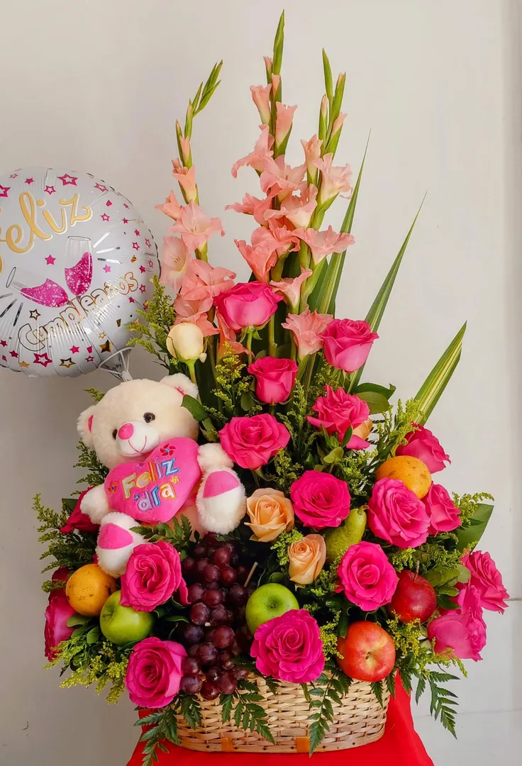 canasta rosa fucsia frutas