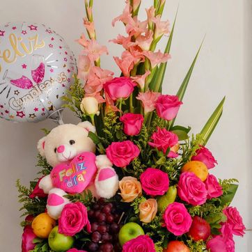 Imagen del producto canasta rosa fucsia frutas