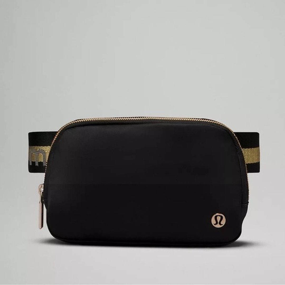 Wordmark Belt bag Black/golden
