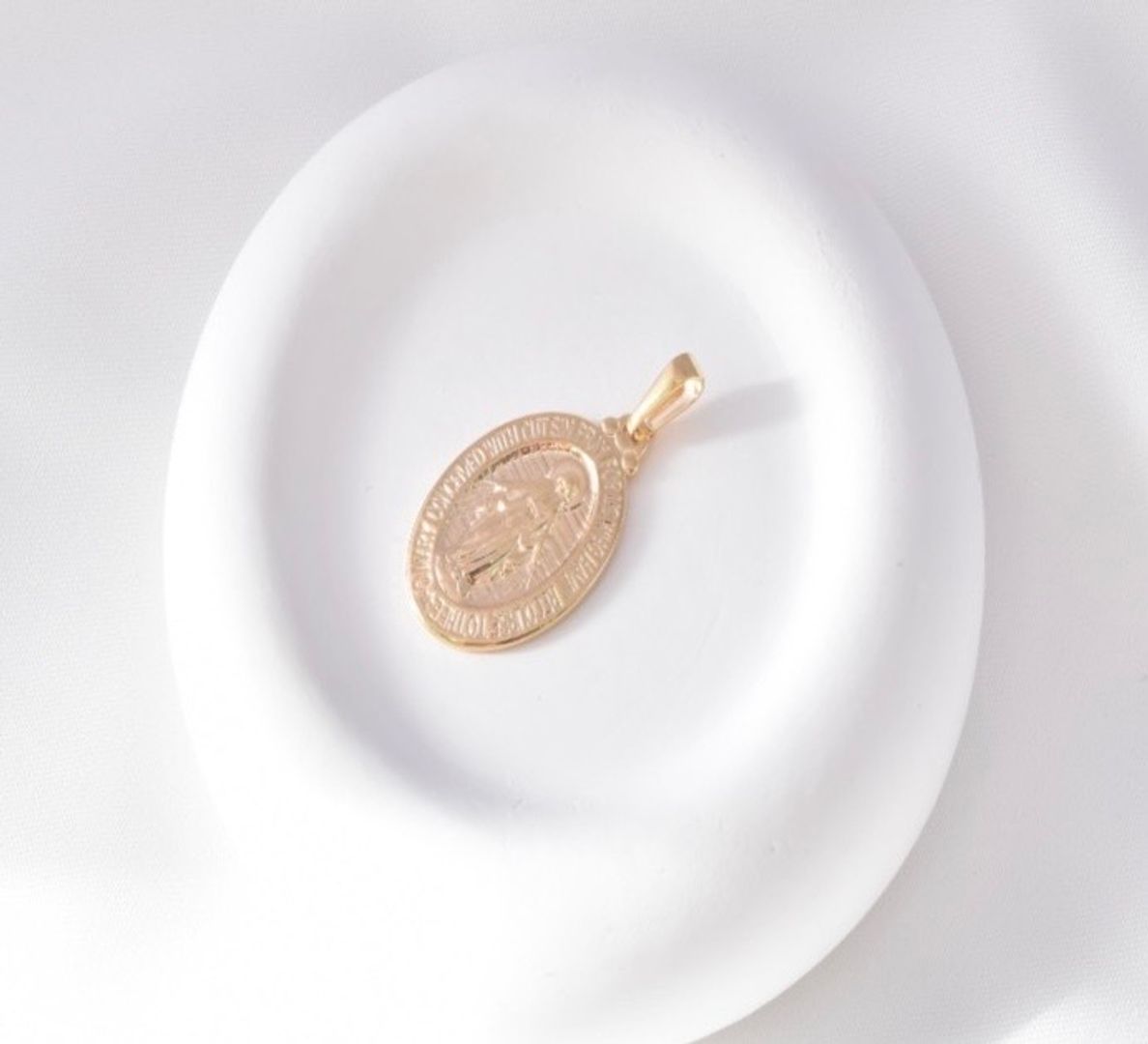 Dije milagrosa grande 