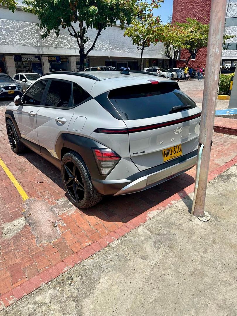 HYUNDAI KONA LIMITED 2025