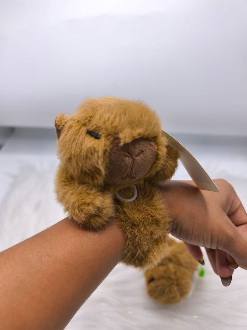 CAPIBARA MANILLA PM216