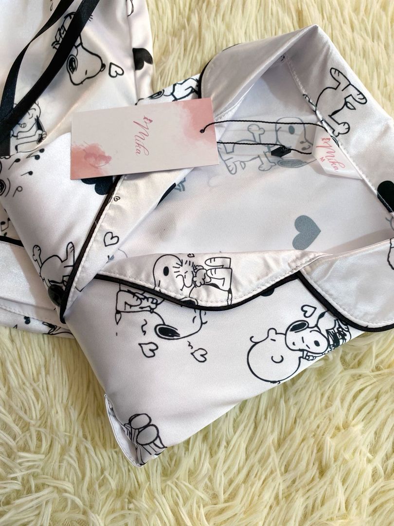 Set "Snoopy Black & White" / Seda