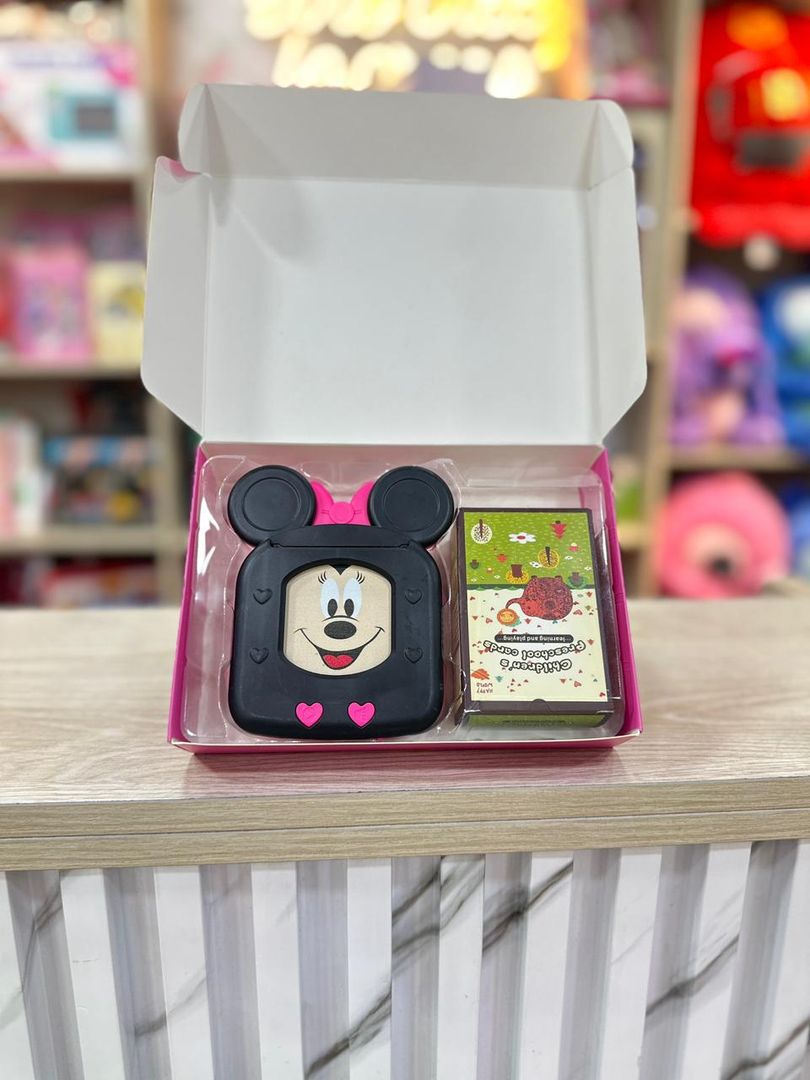 LECTOR DE TARJETAS PERSONAJE 