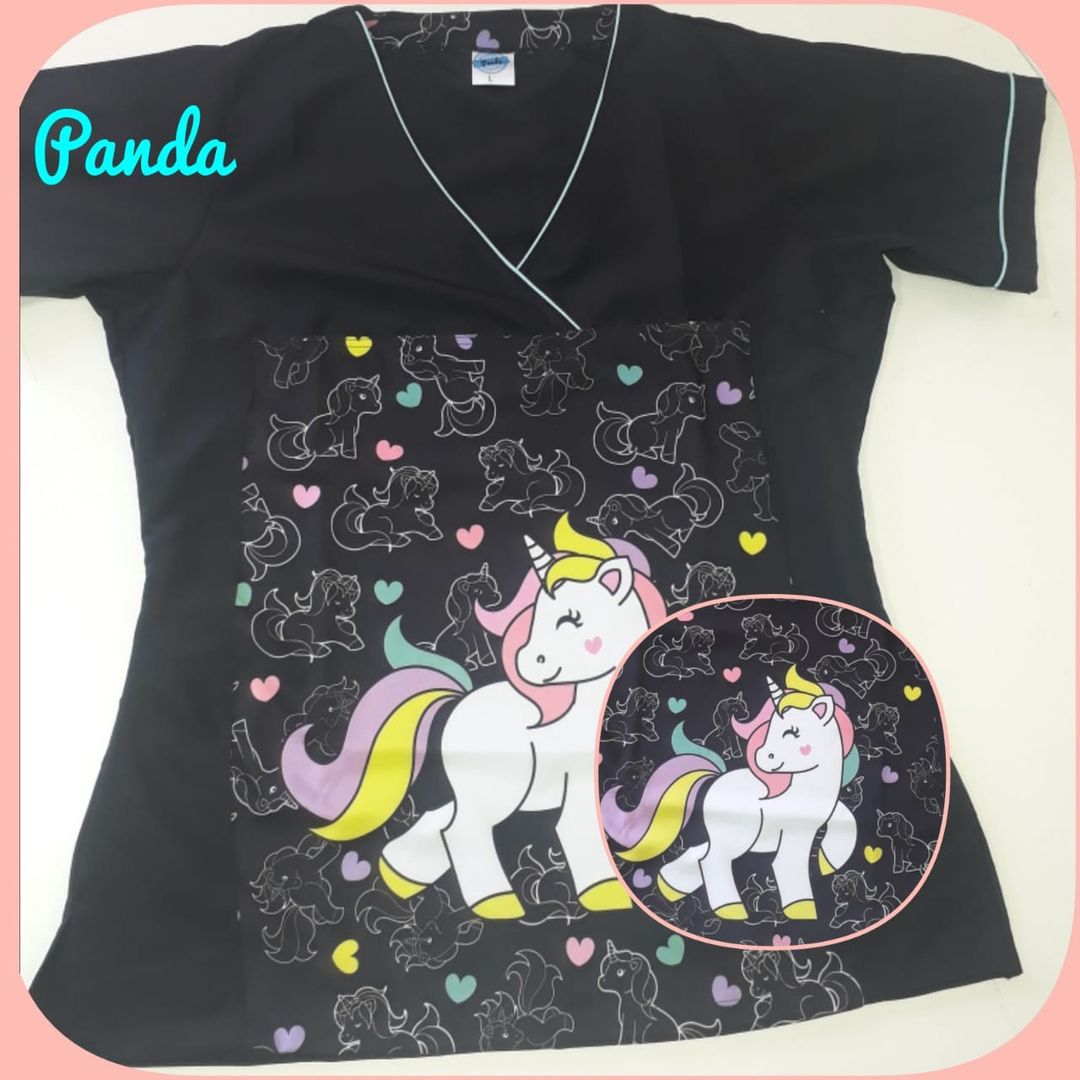 Uniforme antifluido estampado en frente