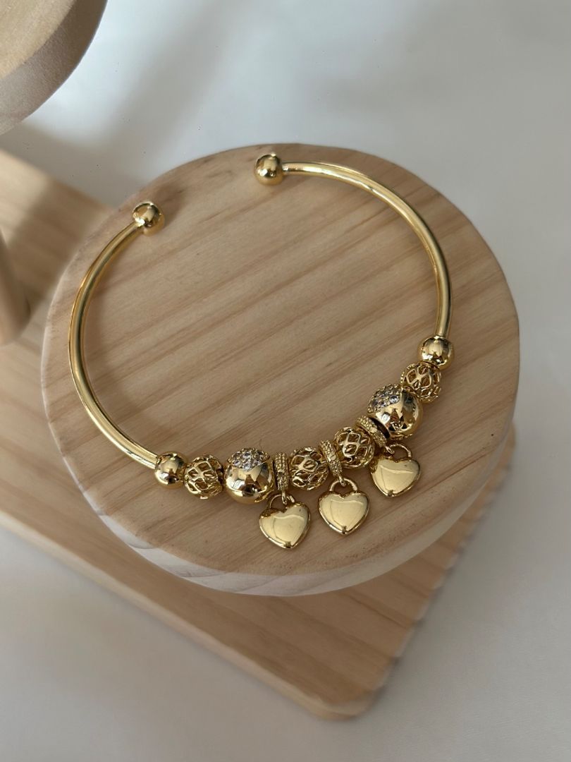 Pulsera corazones 